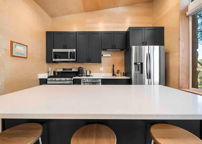 Modern Flagstaff Wood Forest Views