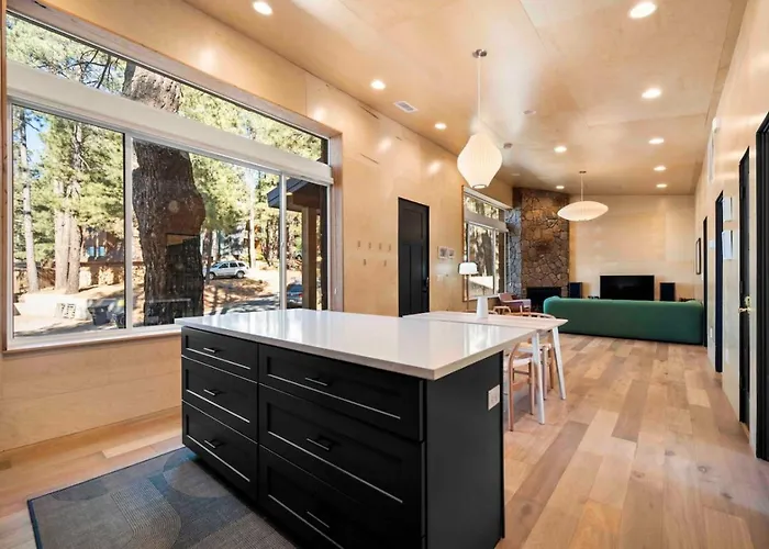 Modern Flagstaff Wood Forest Views Holiday home