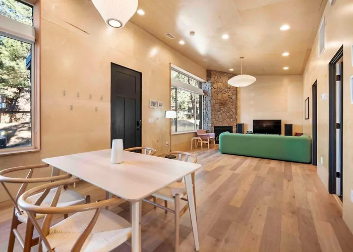 Modern Flagstaff Wood Forest Views Mountainaire