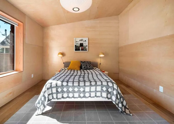 Holiday home Modern Flagstaff Wood Forest Views